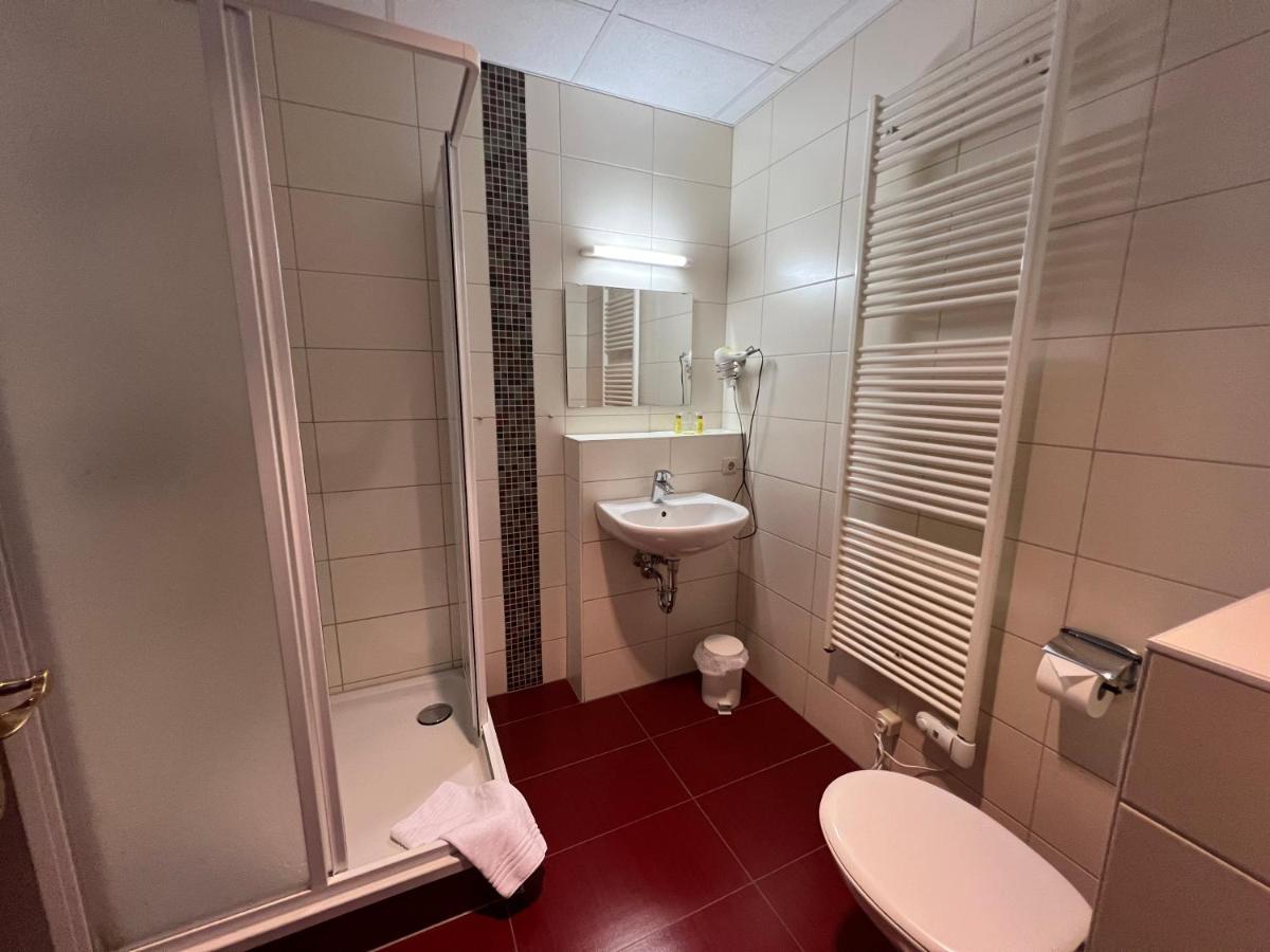 Gaestehaus Niederhof Sundhagen-Niederhof 部屋 写真